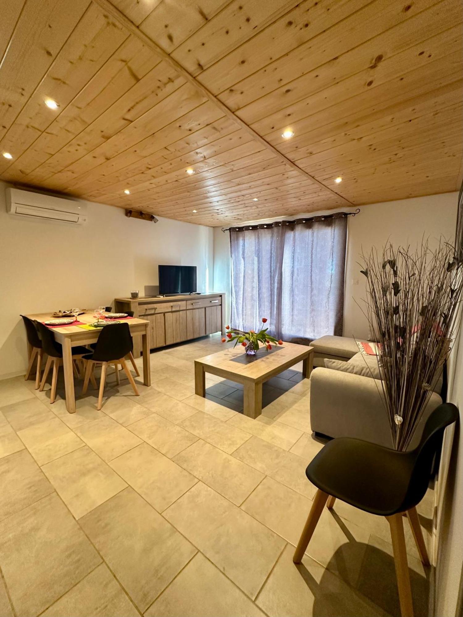 Le Gite Des Poiriers Uzes Ngoại thất bức ảnh